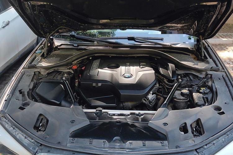 Used BMW 5 Series 2018 528Li Launch Special Edition Engine Bay