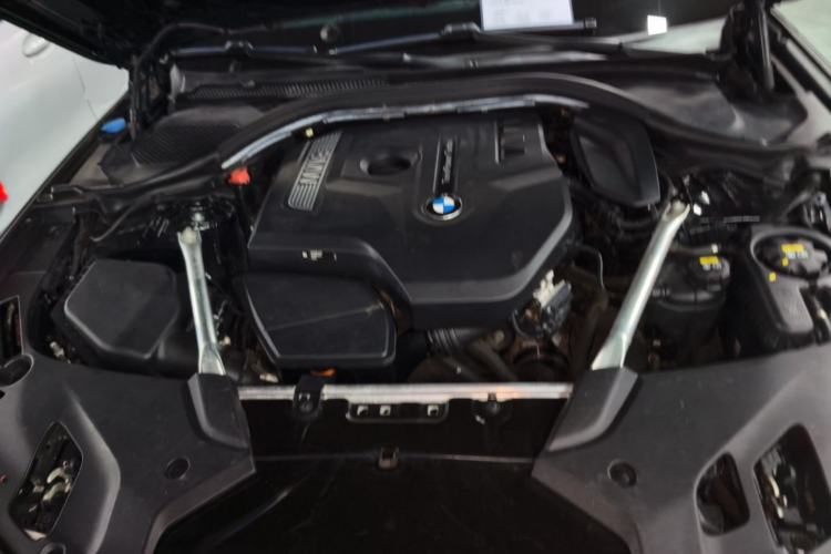 Used BMW 5 Series 2018 525Li Luxury Package Engine Bay