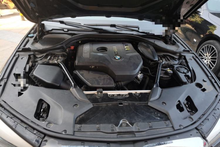 Used BMW 5 Series 2018 528Li Launch Special Edition Engine Bay