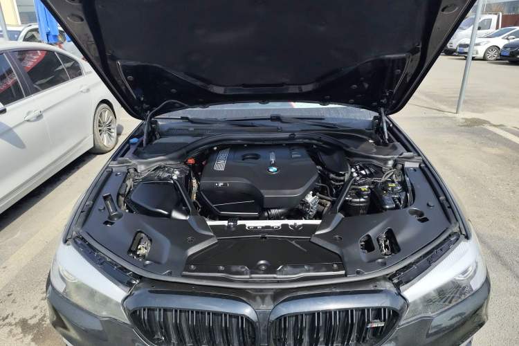 Used BMW 5 Series 2018 528Li Launch Special Edition Engine Bay