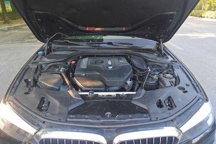 Used BMW 5 Series 2018 528Li Launch Special Edition Engine Bay