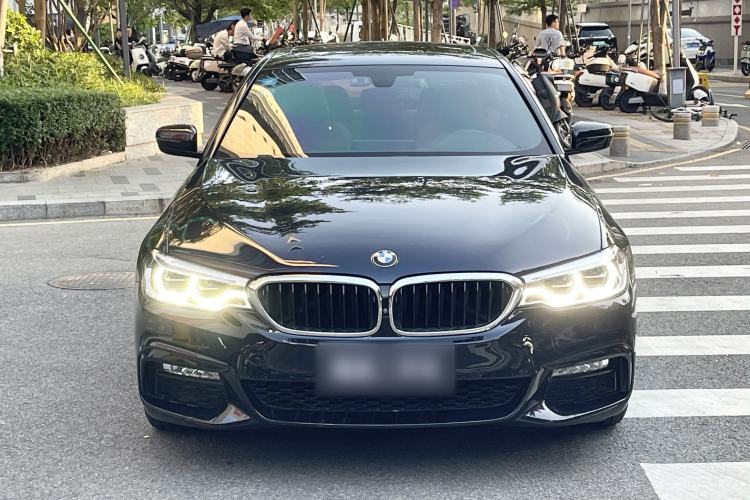 Used BMW 5 Series 2018 Restyled 530Li Luxury Edition M Sport Package Exterior 1