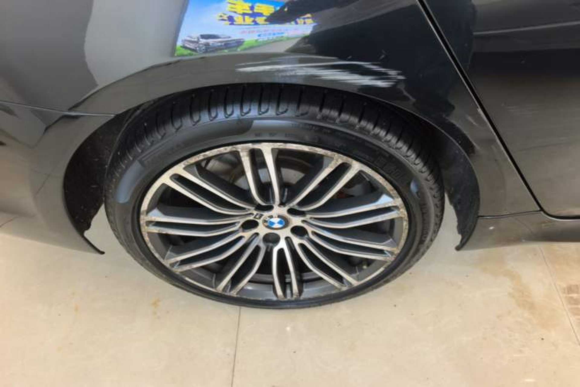 Used BMW 5 Series 2018 530Li Leading Model M Sport Package Exterior 1