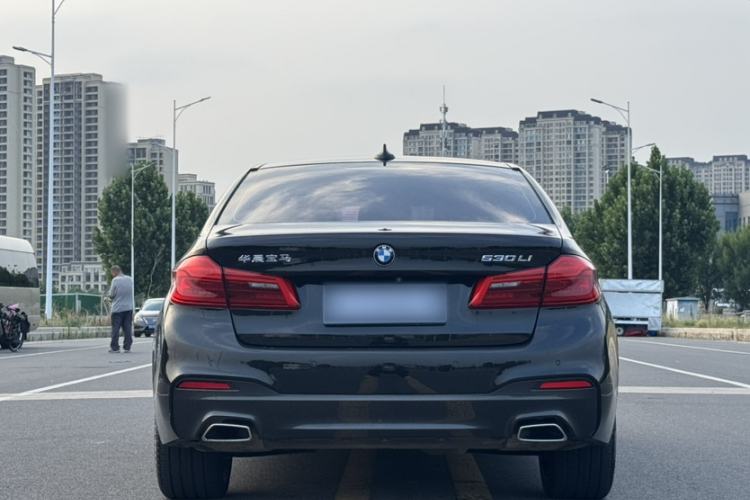 Used BMW 5 Series 2018 Restyled 530Li Luxury Edition M Sport Package Exterior 1