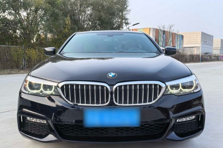Used BMW 5 Series 2018 525i M Sport Package Exterior 1