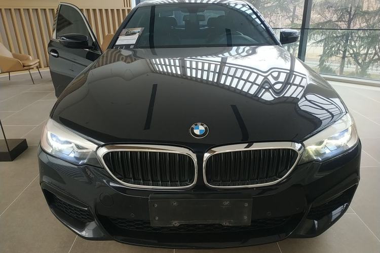 Used BMW 5 Series 2018 525Li M Sport Package Exterior 1