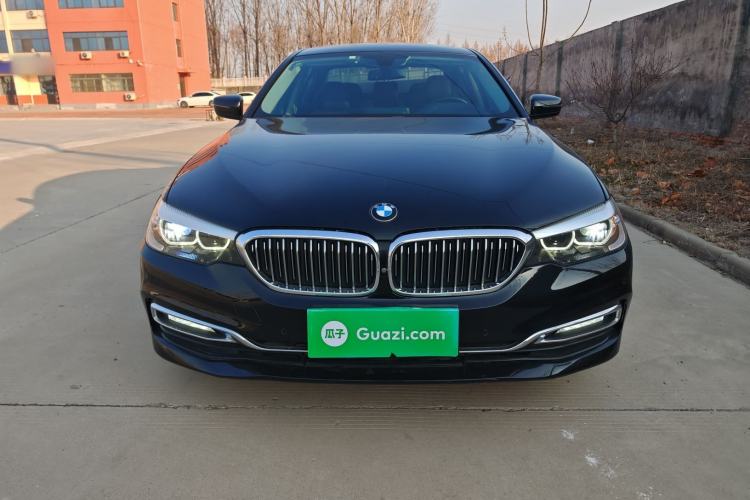 Used BMW 5 Series 2018 Facelifted 530Li xDrive Luxury Package Exterior 1
