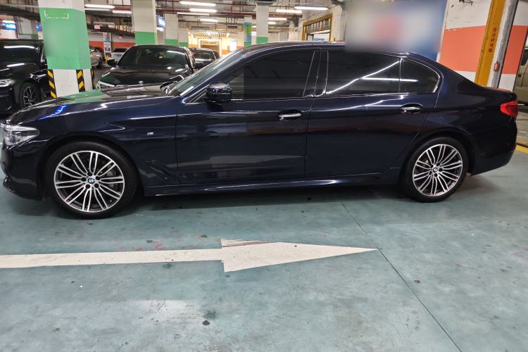 Used BMW 5 Series 2018 Restyled 530Li Luxury Edition M Sport Package Exterior 2