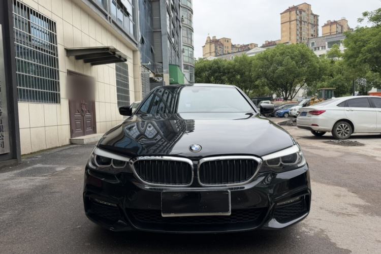 Used BMW 5 Series 2018 530Li Leading Model M Sport Package Exterior 2