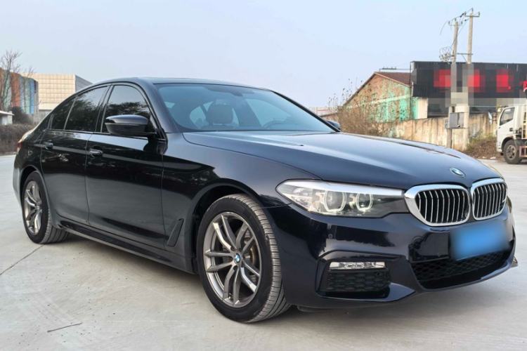 Used BMW 5 Series 2018 525i M Sport Package Exterior 2
