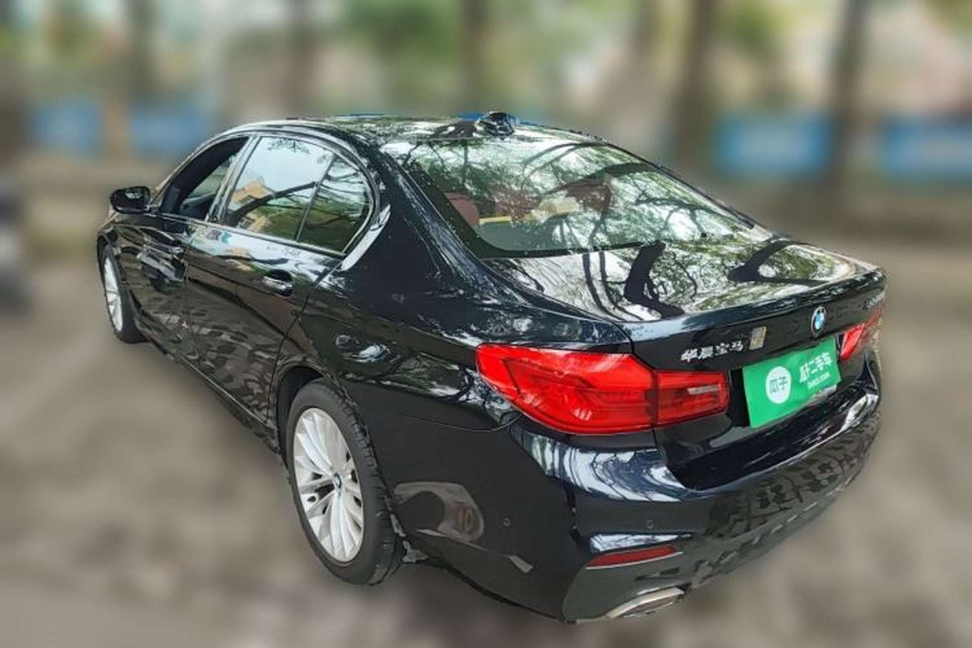 Used BMW 5 Series 2018 530Li Leading Model M Sport Package Exterior 2