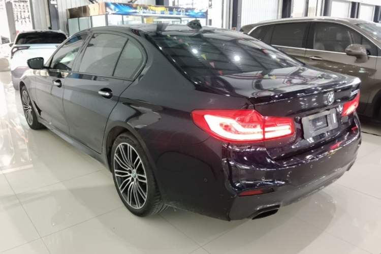 Used BMW 5 Series 2018 Restyled 530Li Leading Edition M Sport Package Exterior 2