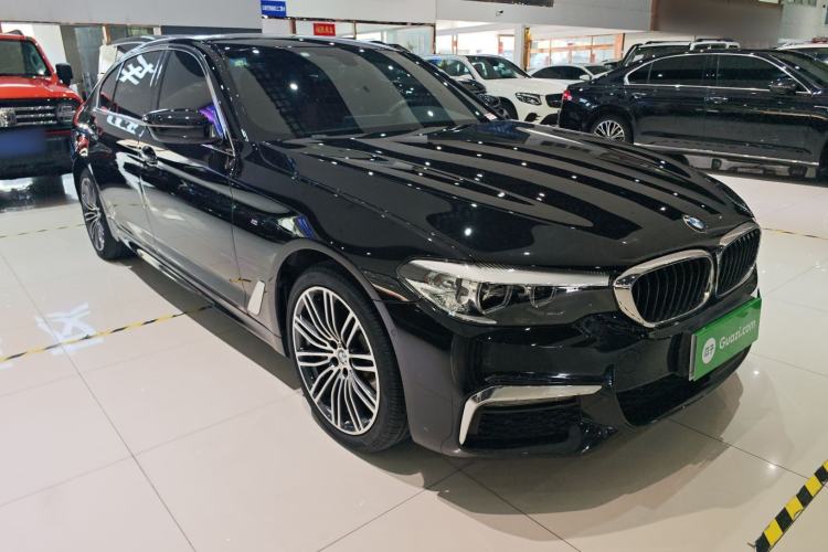Used BMW 5 Series 2018 Restyled 530Li Leading Edition M Sport Package Exterior 2