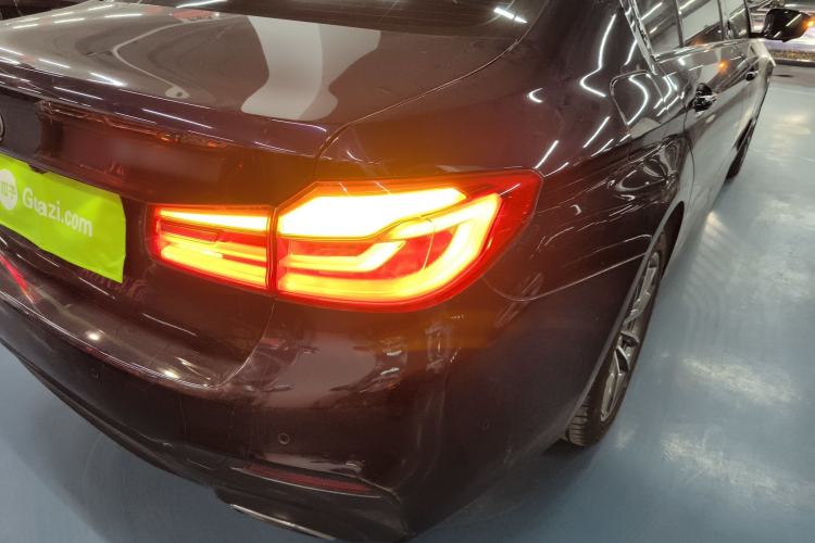 Used BMW 5 Series 2018 525Li M Sport Package Exterior 2