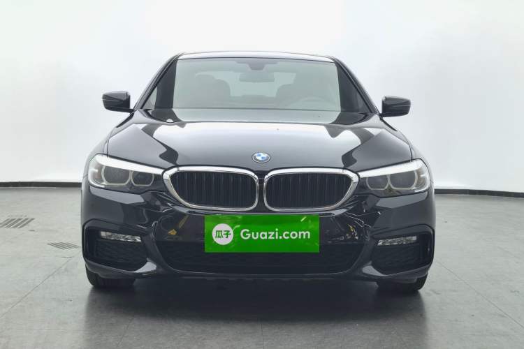 Used BMW 5 Series 2018 530Li Leading Model M Sport Package Exterior 2