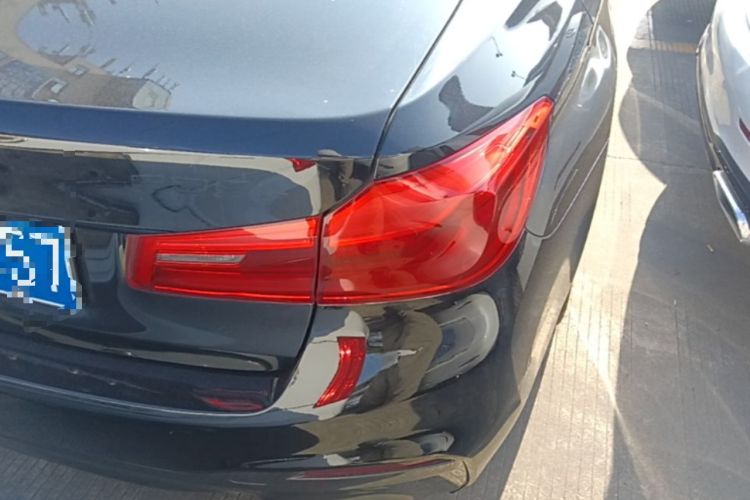 Used BMW 5 Series 2018 525Li M Sport Package Exterior 3