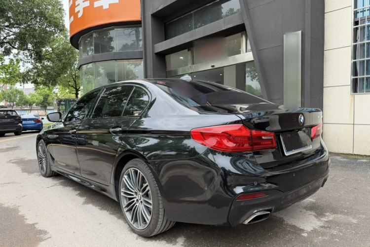 Used BMW 5 Series 2018 530Li Leading Model M Sport Package Exterior 3