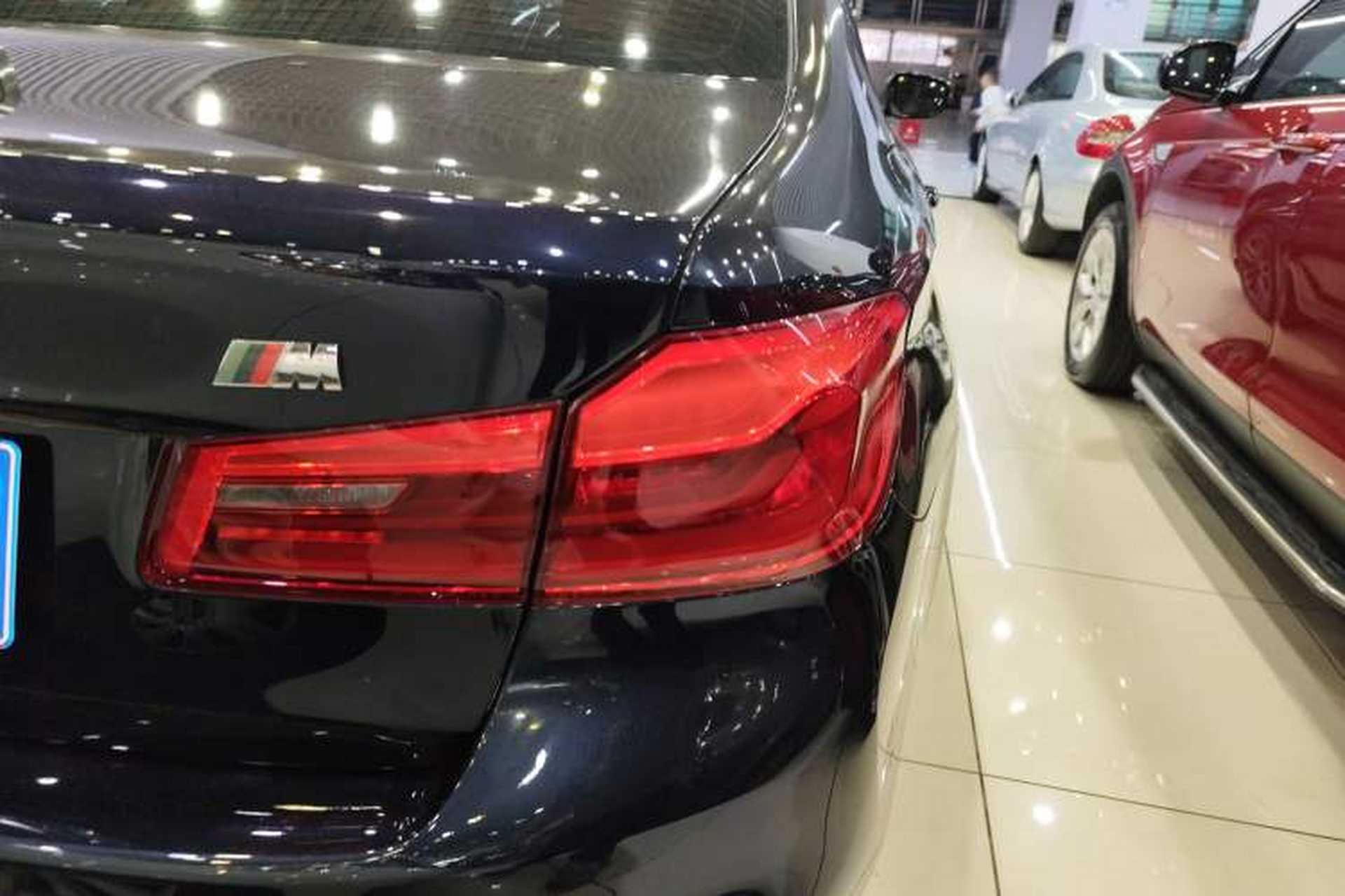 Used BMW 5 Series 2018 525i M Sport Package Exterior 3