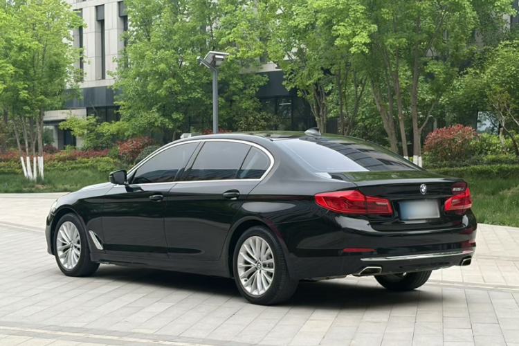 Used BMW 5 Series 2018 525Li Luxury Package Exterior 3