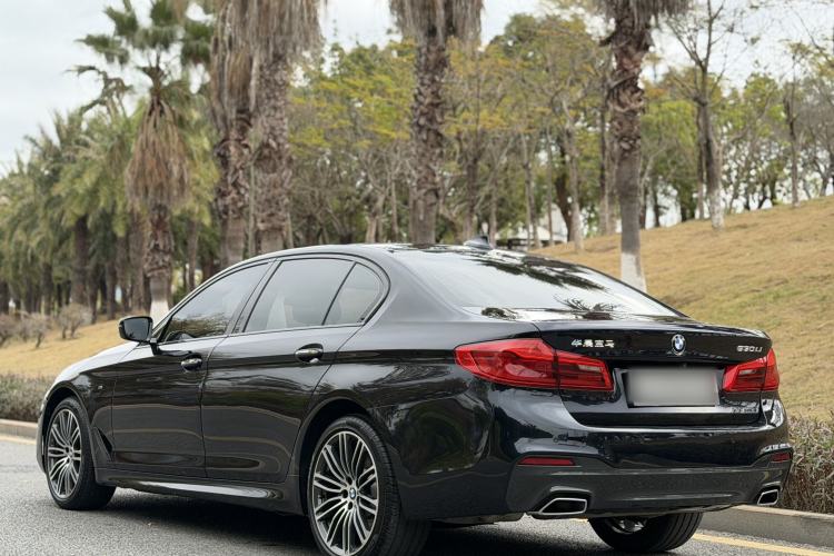 Used BMW 5 Series 2018 Restyled 530Li Leading Edition M Sport Package Exterior 3