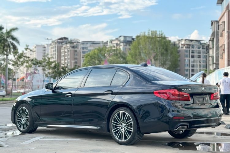 Used BMW 5 Series 2018 530Li Leading Model M Sport Package Exterior 3