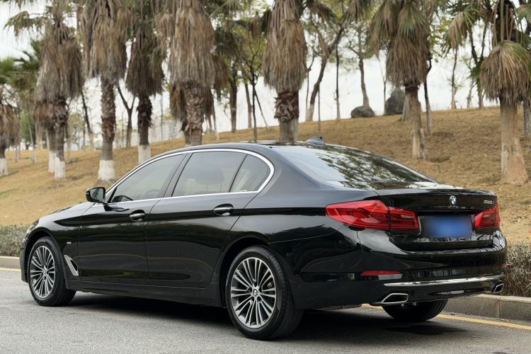 Used BMW 5 Series 2018 530Li Luxury Edition Premium Package Exterior 3