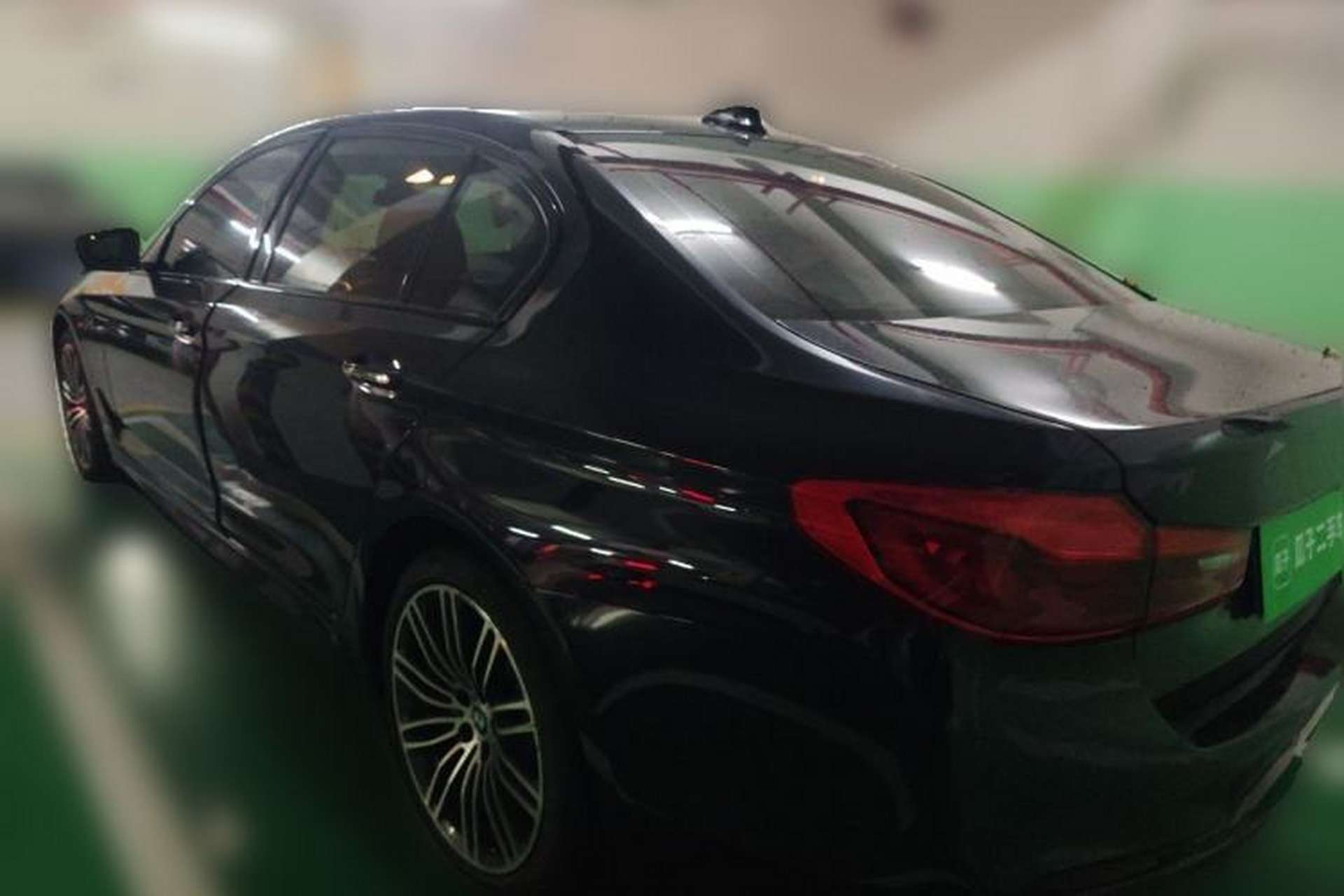 Used BMW 5 Series 2018 Restyled 530Li Luxury Edition M Sport Package Exterior 3