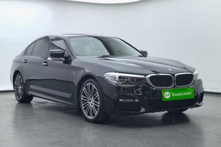 Used BMW 5 Series 2018 530Li Leading Model M Sport Package Exterior 3