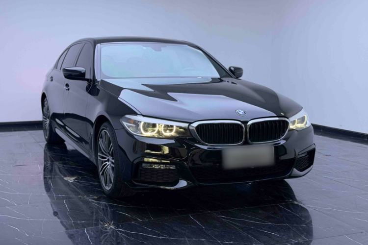 Used BMW 5 Series 2018 Facelifted 530Li xDrive M Sport Package Exterior 4