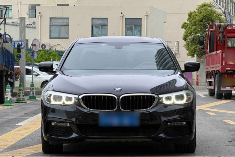 Used BMW 5 Series 2018 Facelifted 530Li xDrive M Sport Package Exterior 4