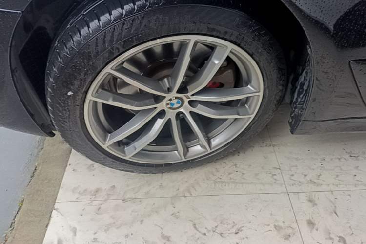 Used BMW 5 Series 2018 525Li M Sport Package Exterior 4