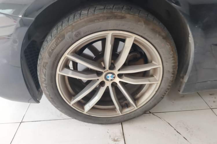 Used BMW 5 Series 2018 525Li M Sport Package Exterior 4