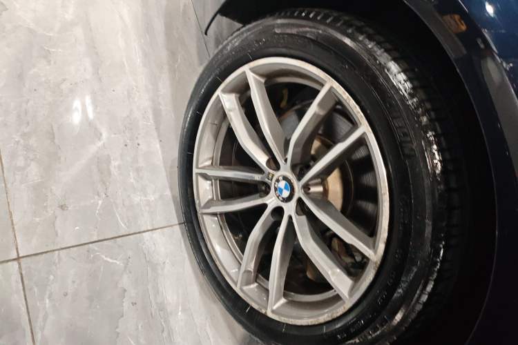 Used BMW 5 Series 2018 525Li M Sport Package Exterior 4