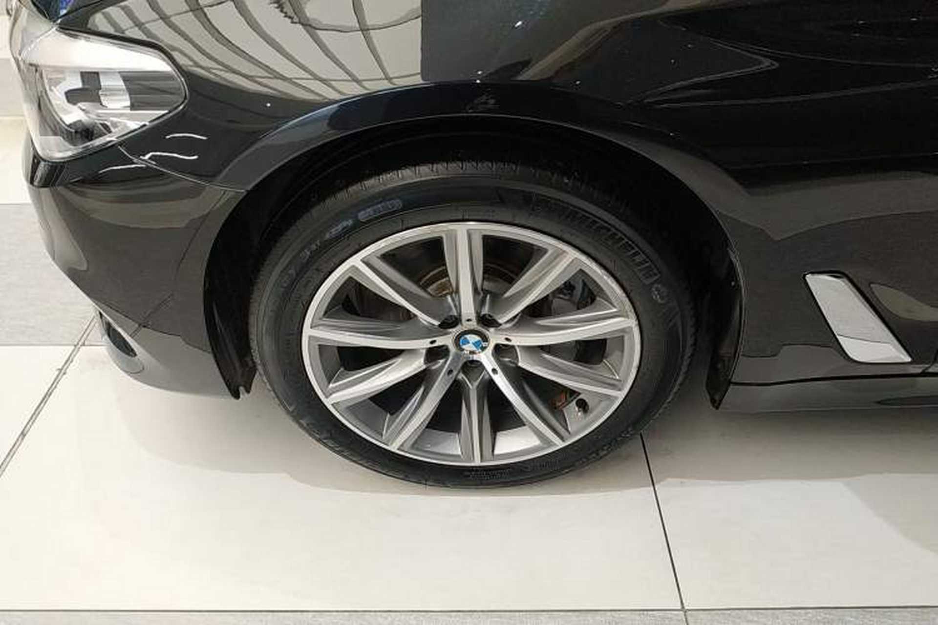 Used BMW 5 Series 2018 528Li Launch Special Edition Exterior 4