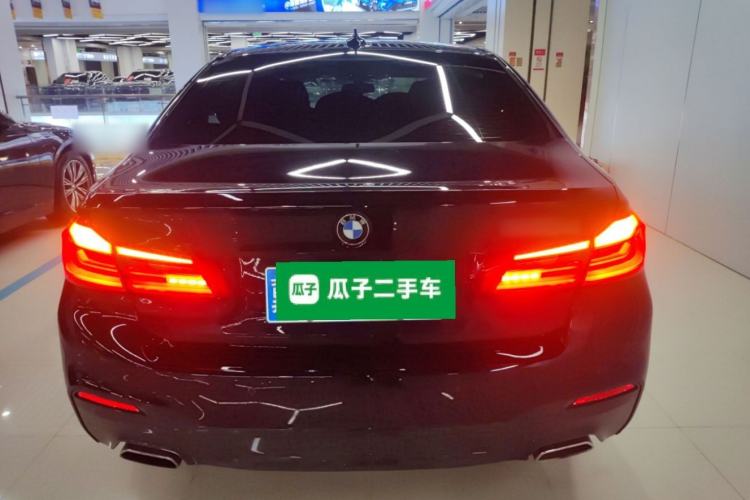 Used BMW 5 Series 2018 Restyled 530Li Leading Edition M Sport Package Exterior 4