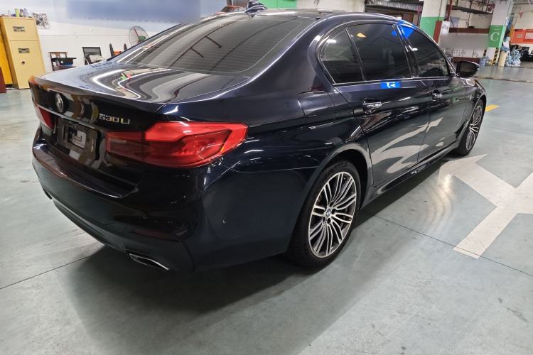 Used BMW 5 Series 2018 Restyled 530Li Luxury Edition M Sport Package Exterior 5