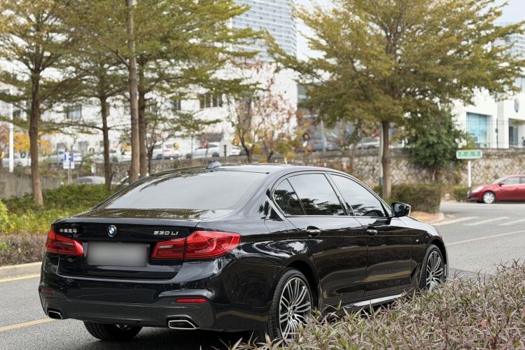 Used BMW 5 Series 2018 Restyled 530Li Leading Edition M Sport Package Exterior 5