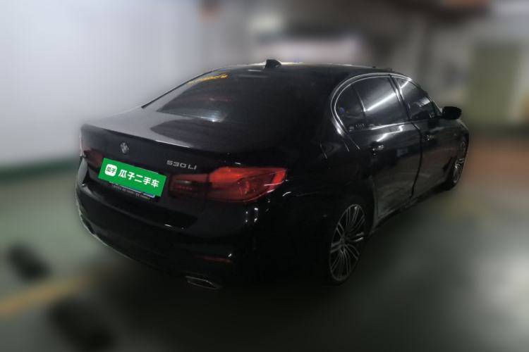 Used BMW 5 Series 2018 Restyled 530Li Luxury Edition M Sport Package Exterior 5