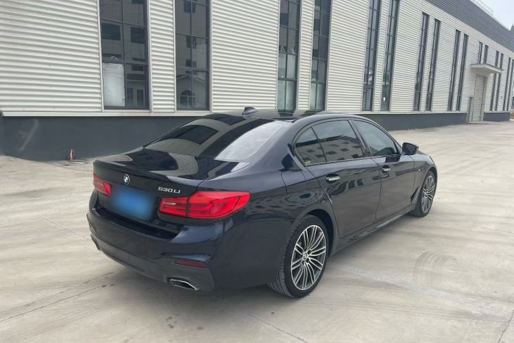 Used BMW 5 Series 2018 Restyled 530Li Leading Edition M Sport Package Exterior 5