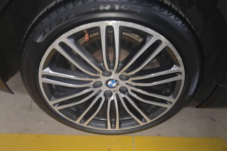 Used BMW 5 Series 2018 530Li xDrive M Sport Package Exterior 5