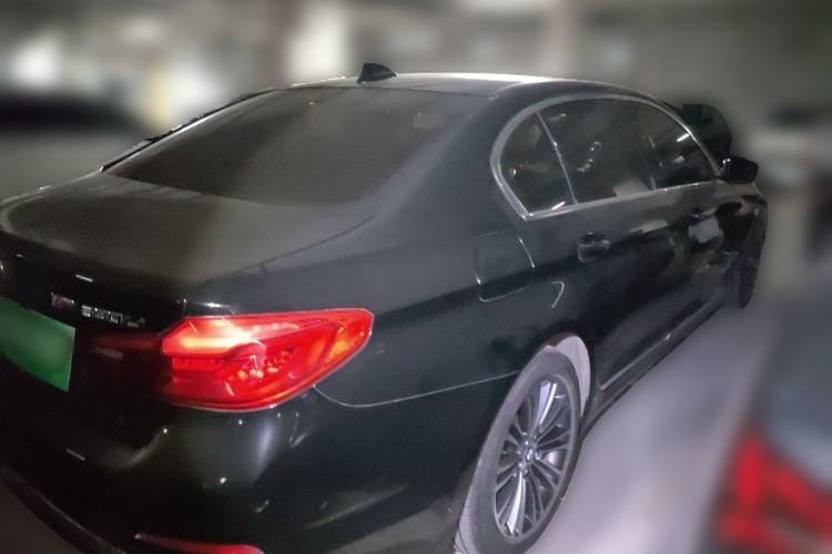 Used BMW 5 Series 2018 Facelifted 530Li Luxury Edition Premium Package Exterior 5