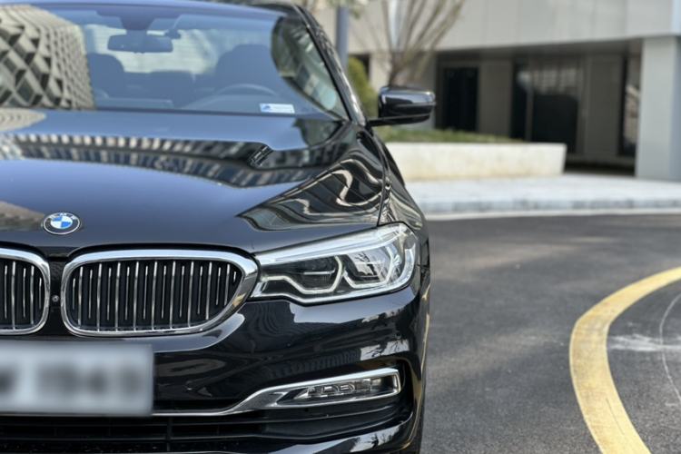 Used BMW 5 Series 2018 Facelifted 530Li Luxury Edition Premium Package Exterior 6