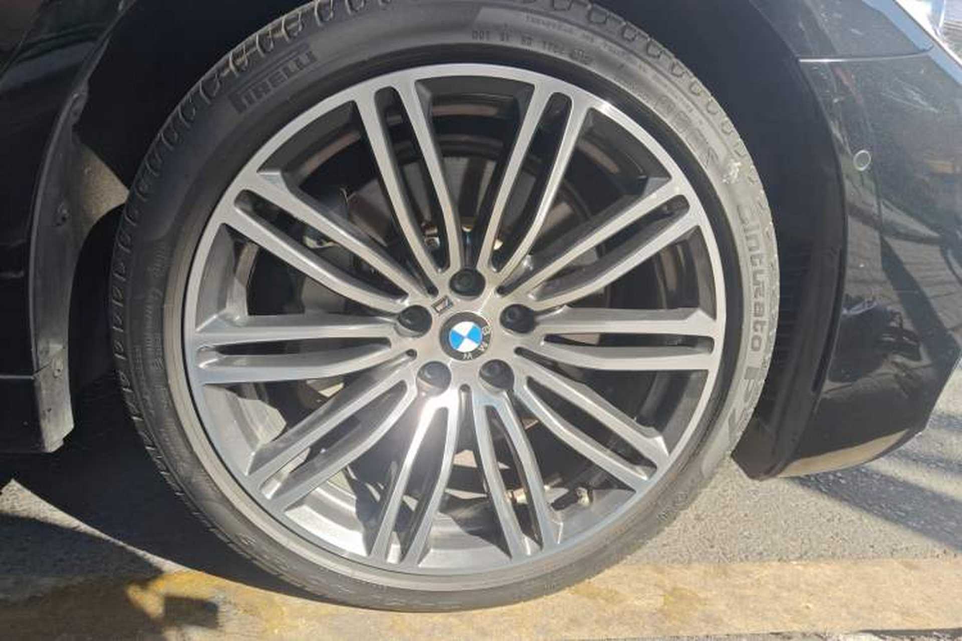 Used BMW 5 Series 2018 Restyled 530Li Luxury Edition M Sport Package Exterior 7