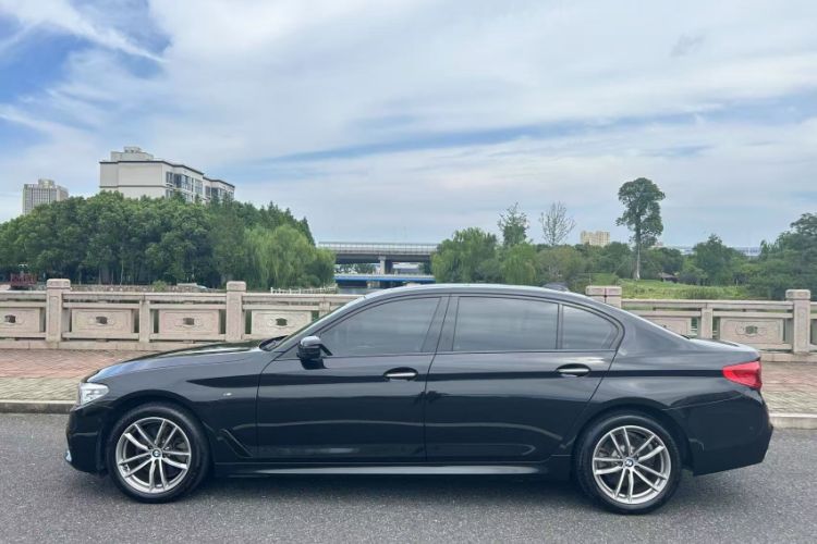 Used BMW 5 Series 2018 525Li M Sport Package Exterior 7