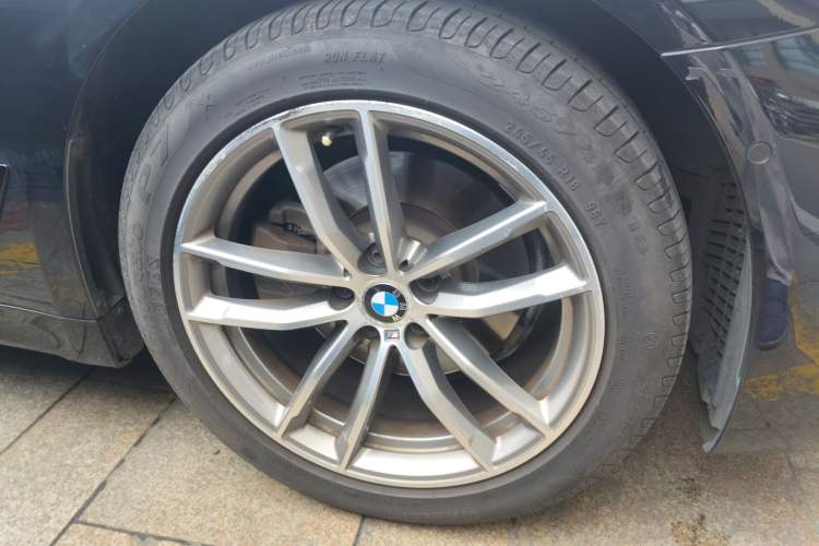 Used BMW 5 Series 2018 525Li M Sport Package Exterior 7