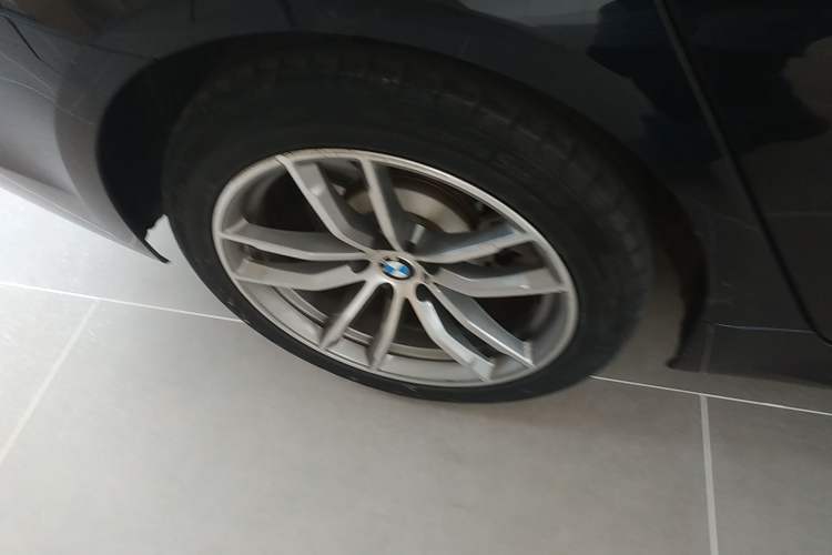 Used BMW 5 Series 2018 525Li M Sport Package Exterior 8
