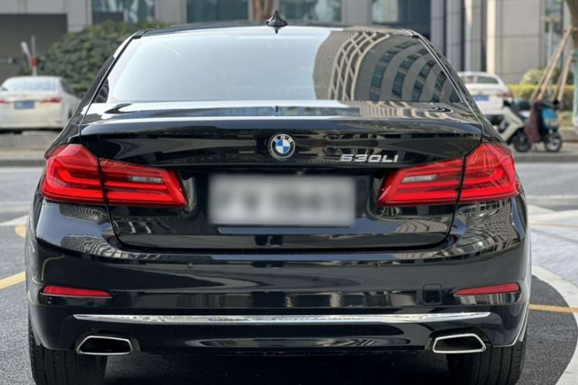 Used BMW 5 Series 2018 Facelifted 530Li Luxury Edition Premium Package Exterior 9