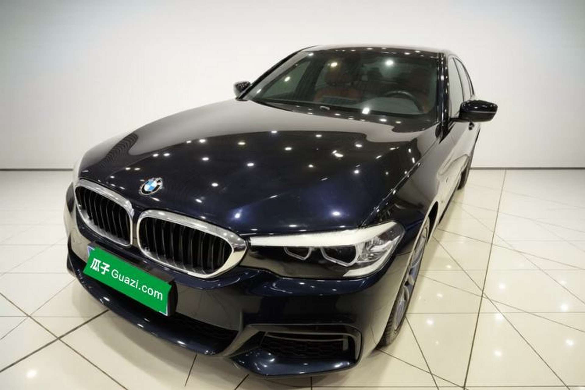 Used BMW 5 Series 2018 525i M Sport Package Front Left 45 Deg