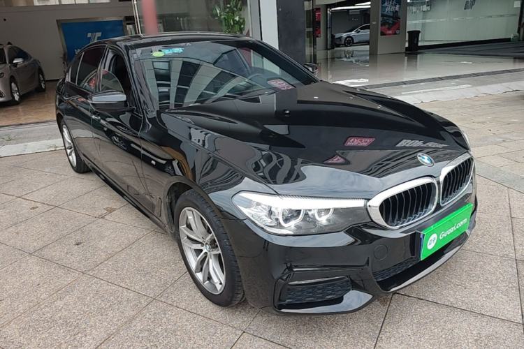 Used BMW 5 Series 2018 525Li M Sport Package Front Right 45 Deg