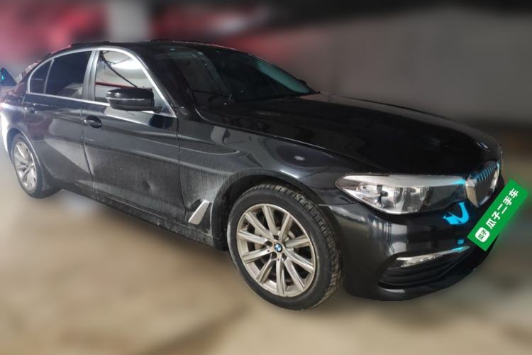 Used BMW 5 Series 2018 528Li Launch Special Edition Front Right 45 Deg